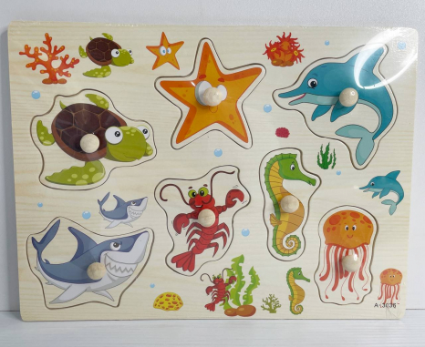 Дерев'яна рамка - вкладиш з ручками та дублюючим малюнком Мешканці моря