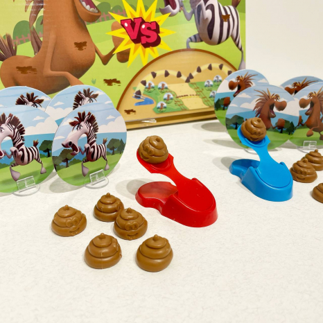 Дитяча розважальна гра на влучність з какашками, зебри проти коней 777-119