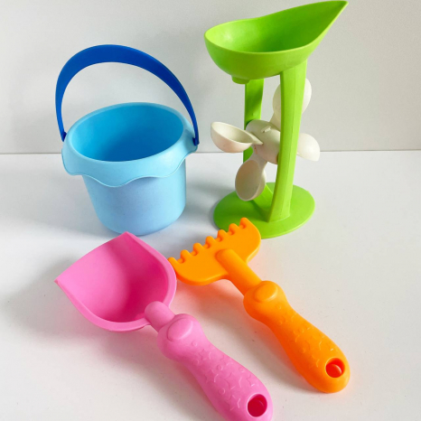 Набір для пісочниці та ігр з водою 838-1 (відро, млин, лопатка, граблі)