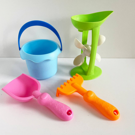 Набір для пісочниці та ігр з водою 838-1 (відро, млин, лопатка, граблі)