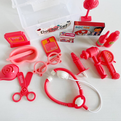 Набір лікаря 8807 A-3: стетоскоп, медичне приладдя, муляжі ліків, окуляри, в боксі