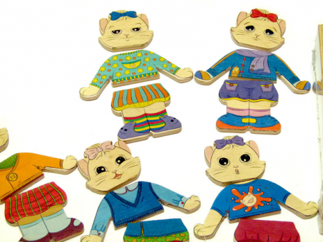 Деревянная развивающая игра "Одевай-ка. Кошечка" 90025 Розумний лис