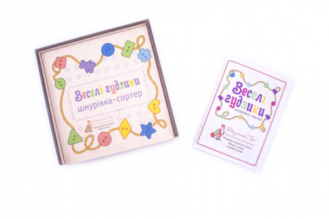 Дерев`яна гра "Шнуровка - сортер. Веселі гудзики" 90146 Розумний лис