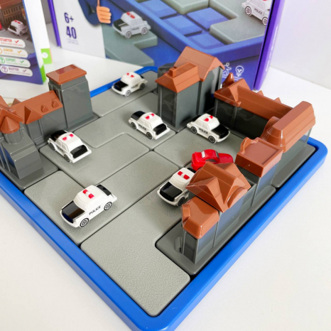 Логічна настільна гра  Поліцейський і бандит 920-8