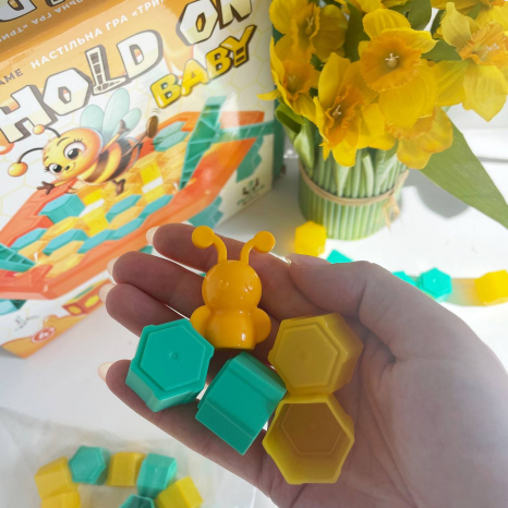 Настільна гра балансир "Тримайся малюк" (бджілка, соти)