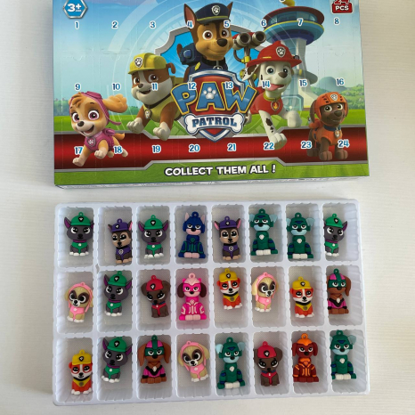 Адвент календар 24 гумові фігурки мультгероїв