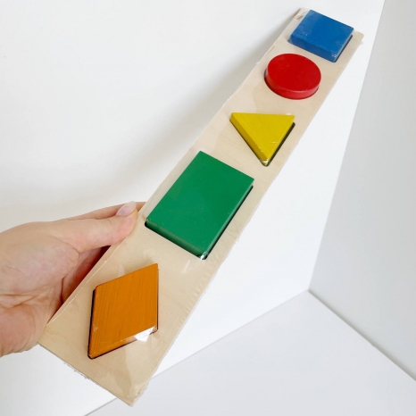 Деревянная рамка-вкладыш Геометрические фигуры 5 фигур KomarovToys A 326