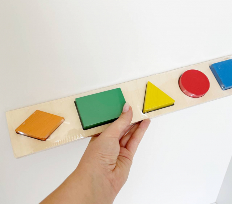 Деревянная рамка-вкладыш Геометрические фигуры 5 фигур KomarovToys A 326