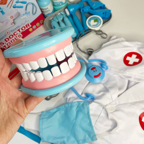 Набор врача-стоматолога (голубой), бормашина с вибрацией, челюсть, брекеты, термометр, стетоскоп, ин