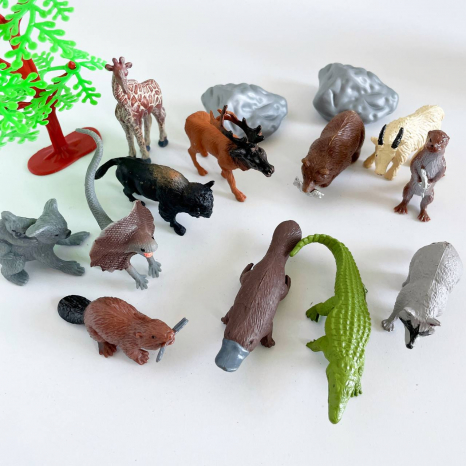 Набор животных "Животный мир" 12 штук, декорации, в тубе, A 968-3