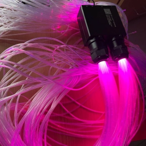 Оптиволоконний світловий пучок бокового свічення для психологічного розвантаження