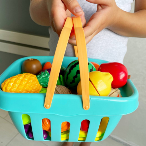 Іграшка Продукти на липучці у кошику (фрукти, овочі)