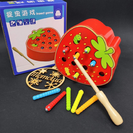 Магнітна риболовля Полуничка із гусінню