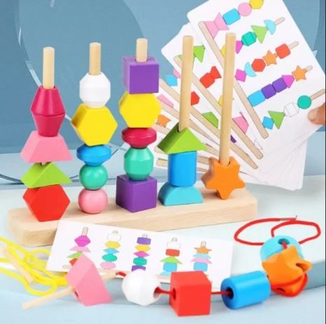 Дерев`яна логічна пірамідка із картками - завданнями та шнурівкою