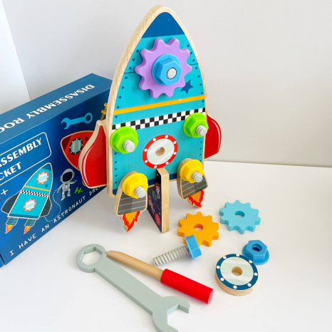 Деревянный бизиборд Космическая ракета: отвертка, гаечный ключ, шестерни, болтики, C 62353