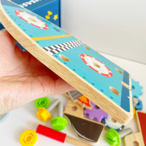 Деревянный бизиборд Космическая ракета: отвертка, гаечный ключ, шестерни, болтики, C 62353