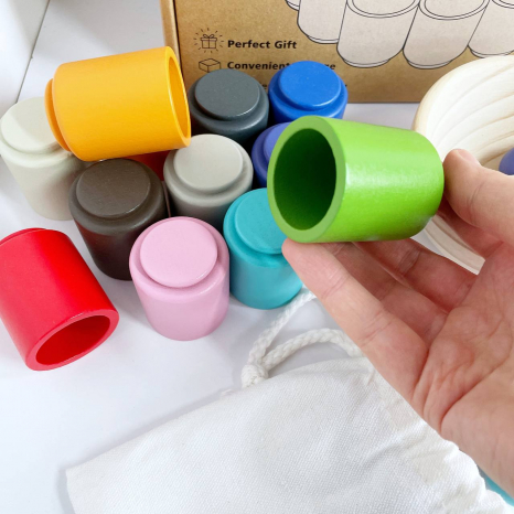 Дерев'яний сортер Монтессорі  Вивчаємо кольори C 64874 : 12 кульок, 12 стаканчиків, ложка та тарілка