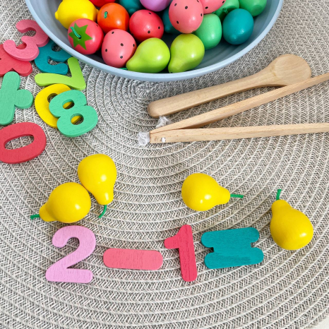 Сортер Фруктова тарілка (ягідний пиріг) з пінцетом, ложечокю, з картками завданнями