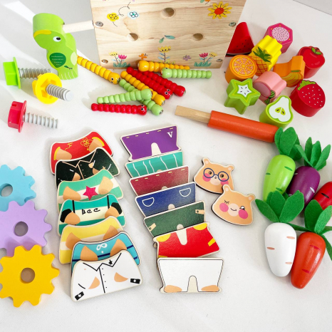 Логічний дерев’яний куб сортер, рухомі шестерні, магнітна гра, пазл-вкладиш, грядка з морквою C 68280