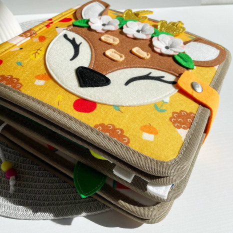 М'яка фетрова книжка-бізіборд з пальчиковими іграми, елементи на липучках, C 69029