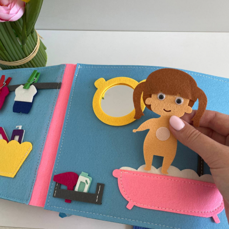 Мягкая фетровая книга-бизиборд (8 разворотов)