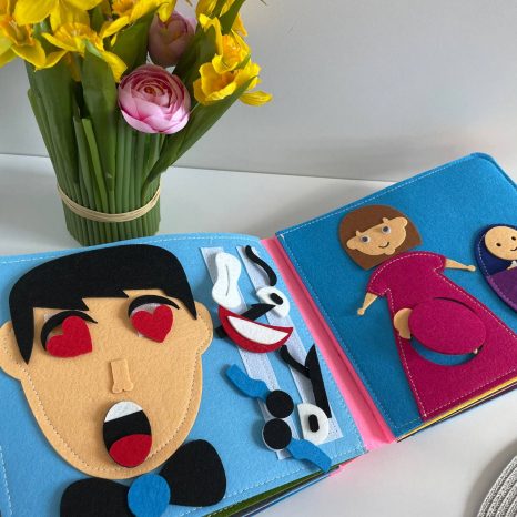 Мягкая фетровая книга-бизиборд (8 разворотов)