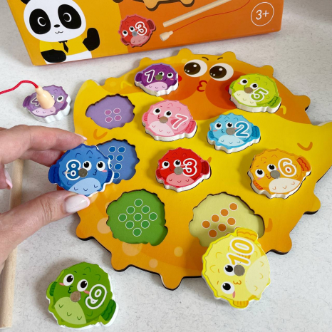 Дерев'яна рамка - вкладка з набором для сортування Магнітна риболовля C 70998