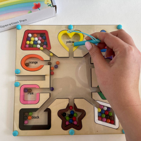Дерев'яна логічна дошка - сортер зі стилусом Кольорові кульки C 71024 : геометричні фігури, назви кольорів англійською