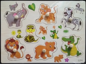 Деревянная рамка - вкладыш с ручками и подложкой Животные