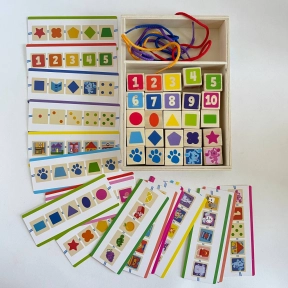 Дерев’яна шнурівка 25 дерев’яних кубиків різної тематики з картками завданнями, C 74296