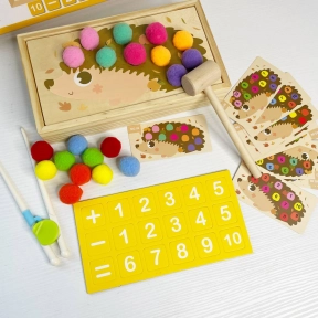 Математична дерев’яна гра з помпонами та картками завданнями, C 74565