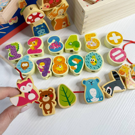 Шнурівка в деревяному боксі тварини та цифри, 2 шнурка C 75542