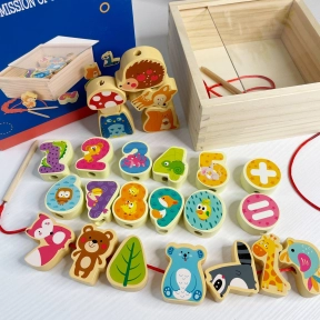 Шнурівка в деревяному боксі тварини та цифри, 2 шнурка C 75542