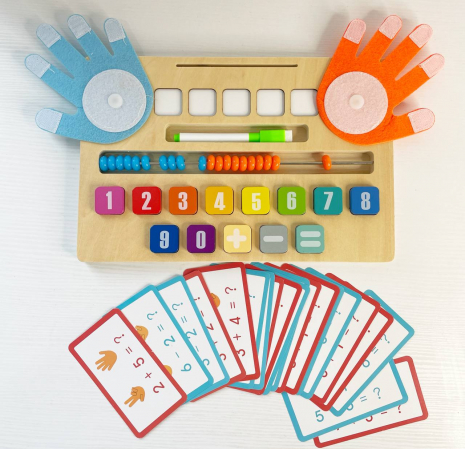 Математическая доска двусторонняя, деревянные цифры и знаки, пальчики на липучках, карточки, C 75610