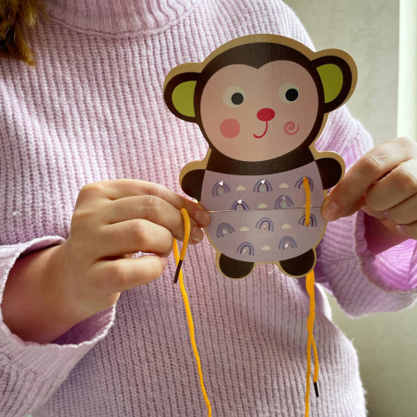 Дерев'яна шнурівка набір тварин 7 шт з шнурками C15018