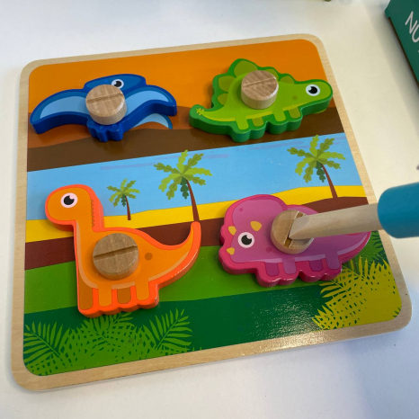 Деревянная логическая доска-пазл с отверткой Дино C 60398