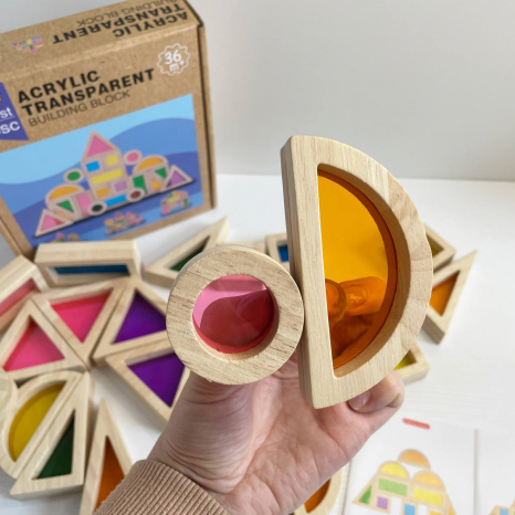 Дерев’яний конструктор з акриловими світловими кольоровими віконечками C9434