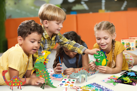 Набір для творчості, подарунковий бокс "Динозавр", 13 предметів CH221773 Avenir