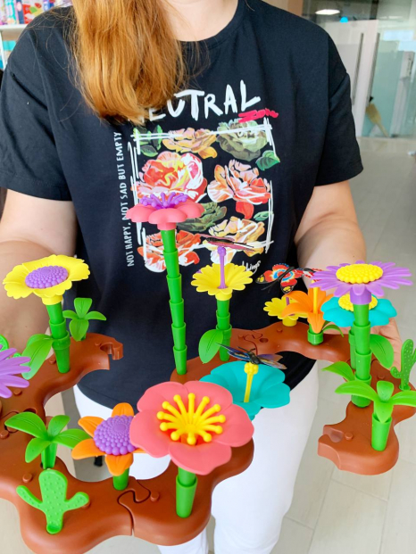 Детский конструктор Цветочный сад, 224 дет