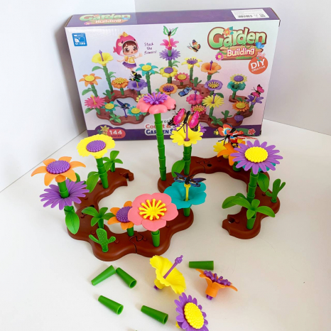 Детский конструктор Цветочный сад, 224 дет