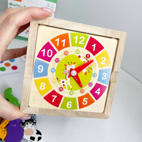 Дерев'яний бізікуб: куб - сортер 8 в 1 (стукалка, магнітна риболовля, моркви, тварини) C 15048