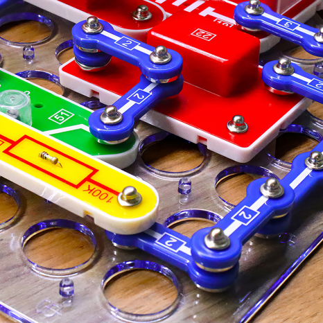 Конструктор електронний DOKA школа 999+ схем