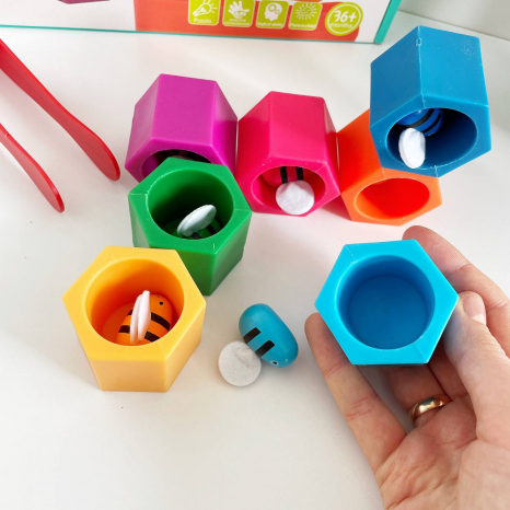 Дитяча іграшка - сортер "Бджілки" (соти). 2305-48