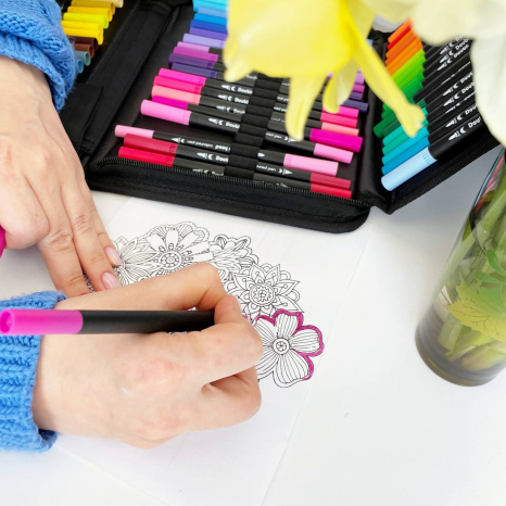 Набір двосторонніх маркерів (маркер - пензлик та лайнер) Color Pencil 100 кольорів, DW-100 в пеналі