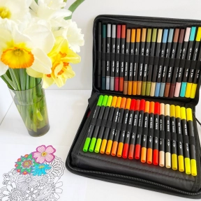 Набір двосторонніх маркерів (маркер - пензлик та лайнер) Color Pencil 80 кольорів, DW-80 в пеналі