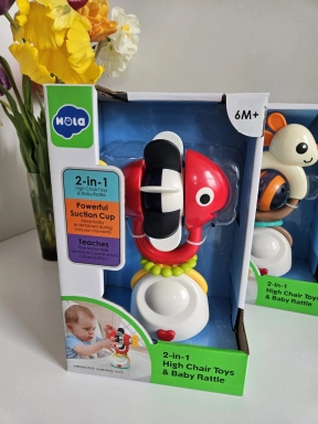 Брязкальце-прорізувач на присосці Рибка E 7975 ABC Hola