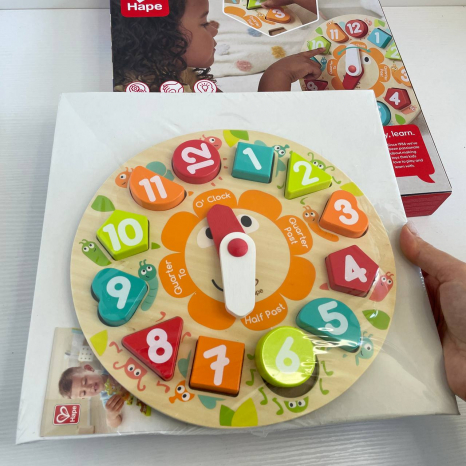 Дерев'яний пазл-сортер Hape Годинник (E1622)