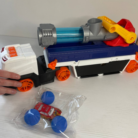 Набір Вантажівка з пушкою та транспортом, E7007-3