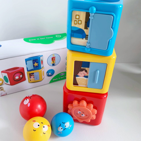 Сортер кольорові кубики з кульками