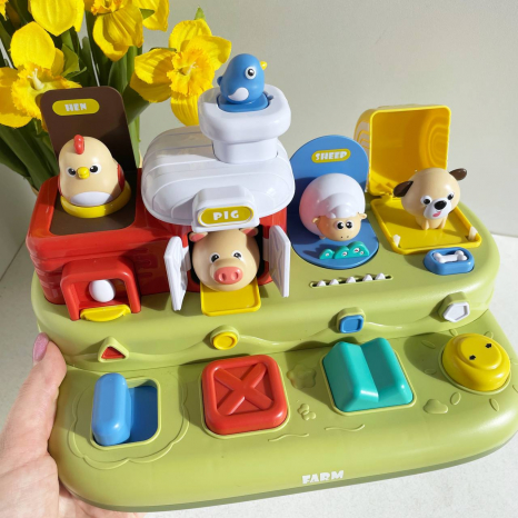 Інтерактивна іграшка для малюків Галаслива ферма з віршами, пісні, рухомі тварини